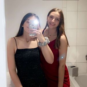 Meet your Posher, Houri